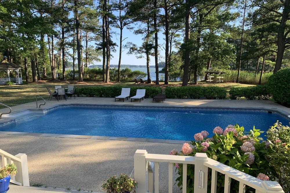 Photo of Outdoor in Bozman