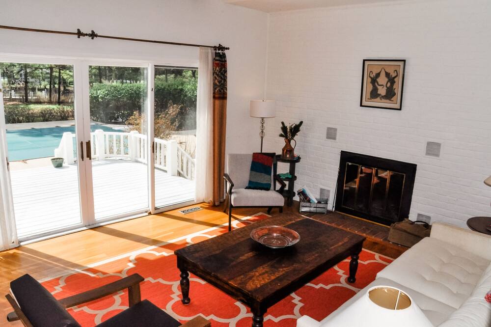 Photo of Livingroom in Bozman