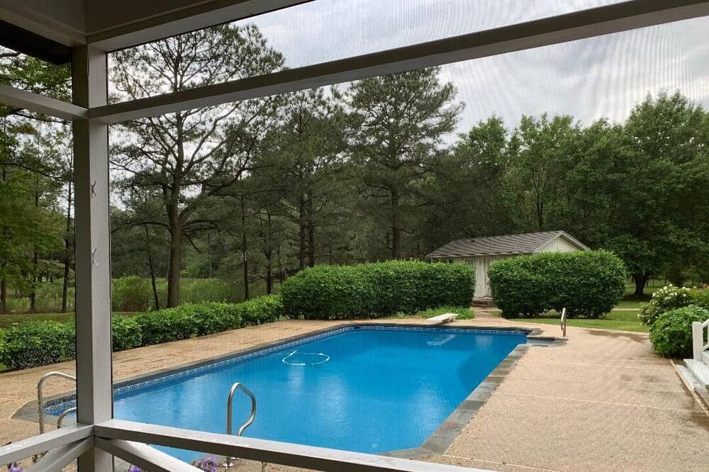 Photo of Outdoor in Bozman