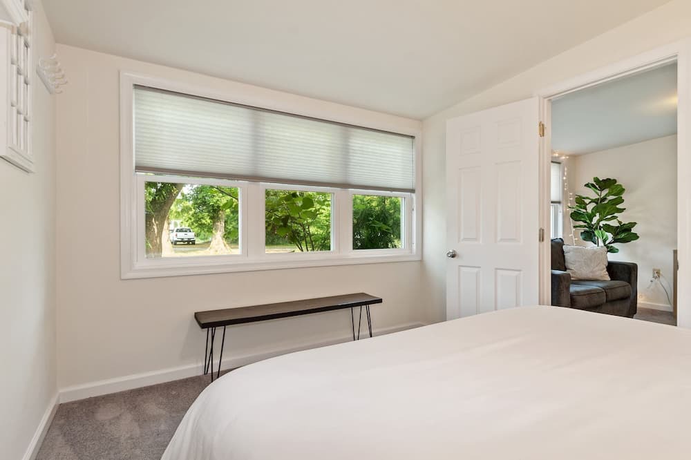 Photo of Bedroom in Rock Hall