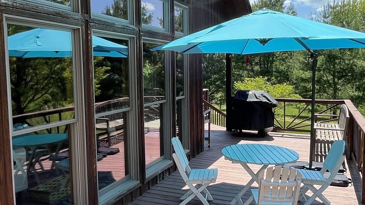 Photo of Patio Balcony in Blue Grass