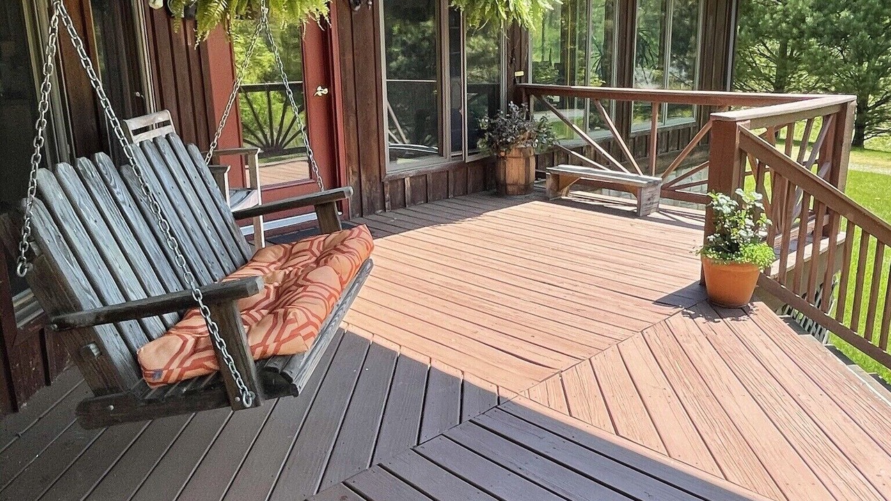 Photo of Patio Balcony in Blue Grass