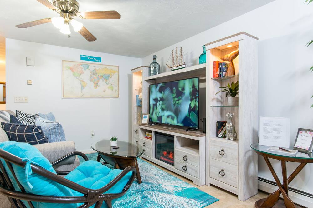 Photo of Livingroom in Gloucester