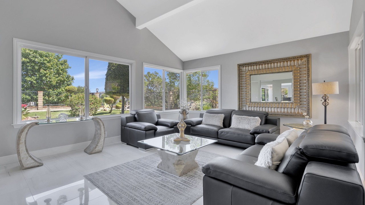 Photo of Livingroom in Hacienda Heights