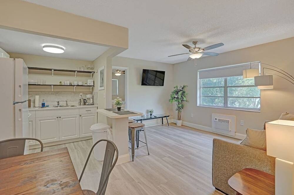 Photo of Livingroom in Victoria Park