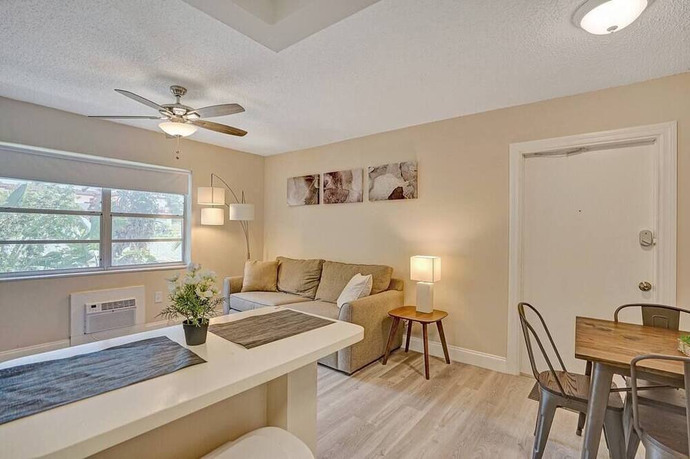 Photo of Livingroom in Victoria Park