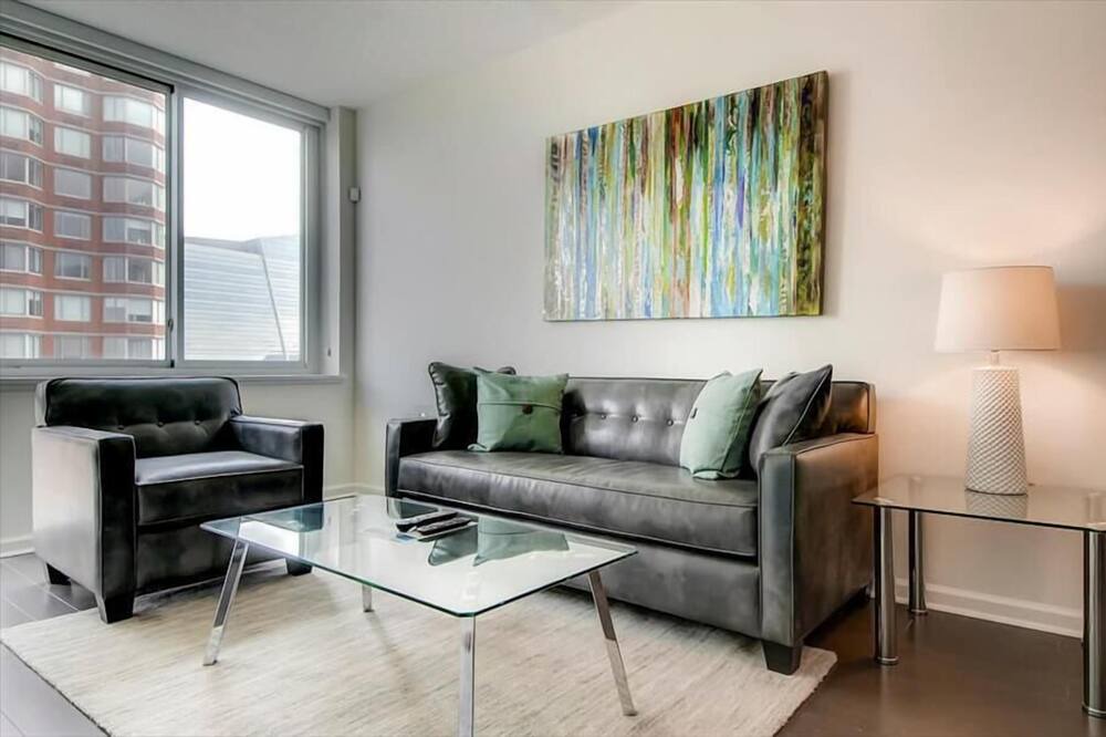 Photo of Bedroom in Hudson Exchange