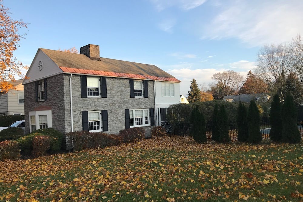 Photo of Outdoor in Utica