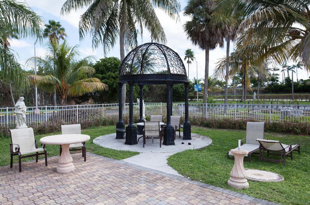 Photo of Patio Balcony in Miami Gardens