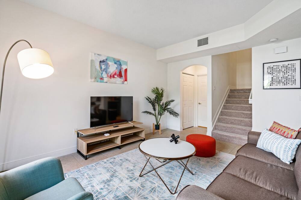 Photo of Bedroom in Davie