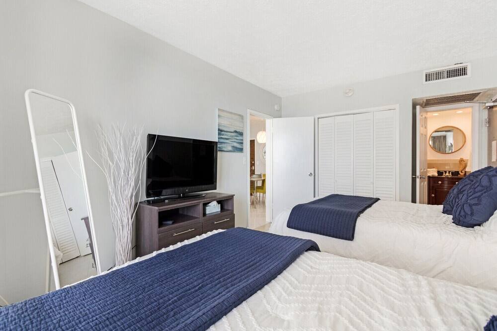 Photo of Bedroom in Galt Mile