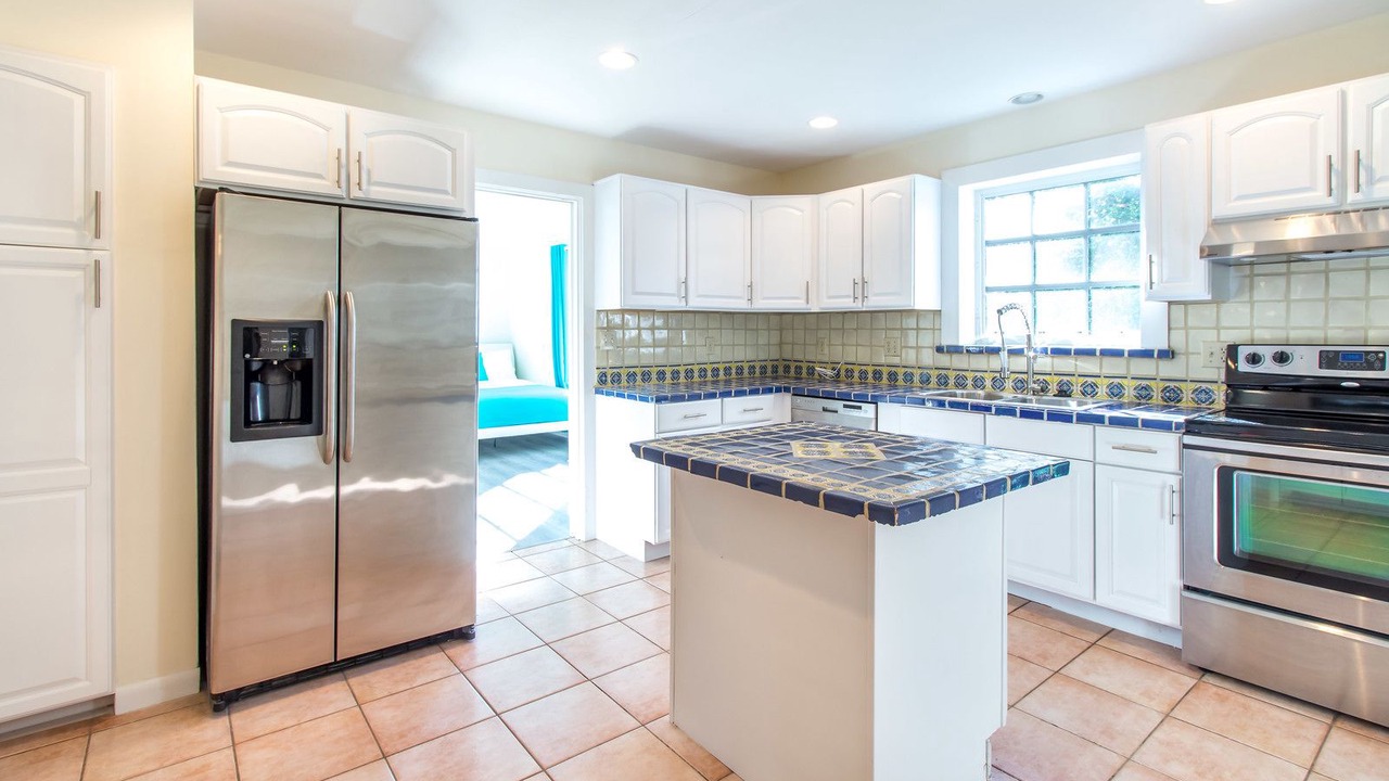 Photo of Kitchen in Hollywood Lakes