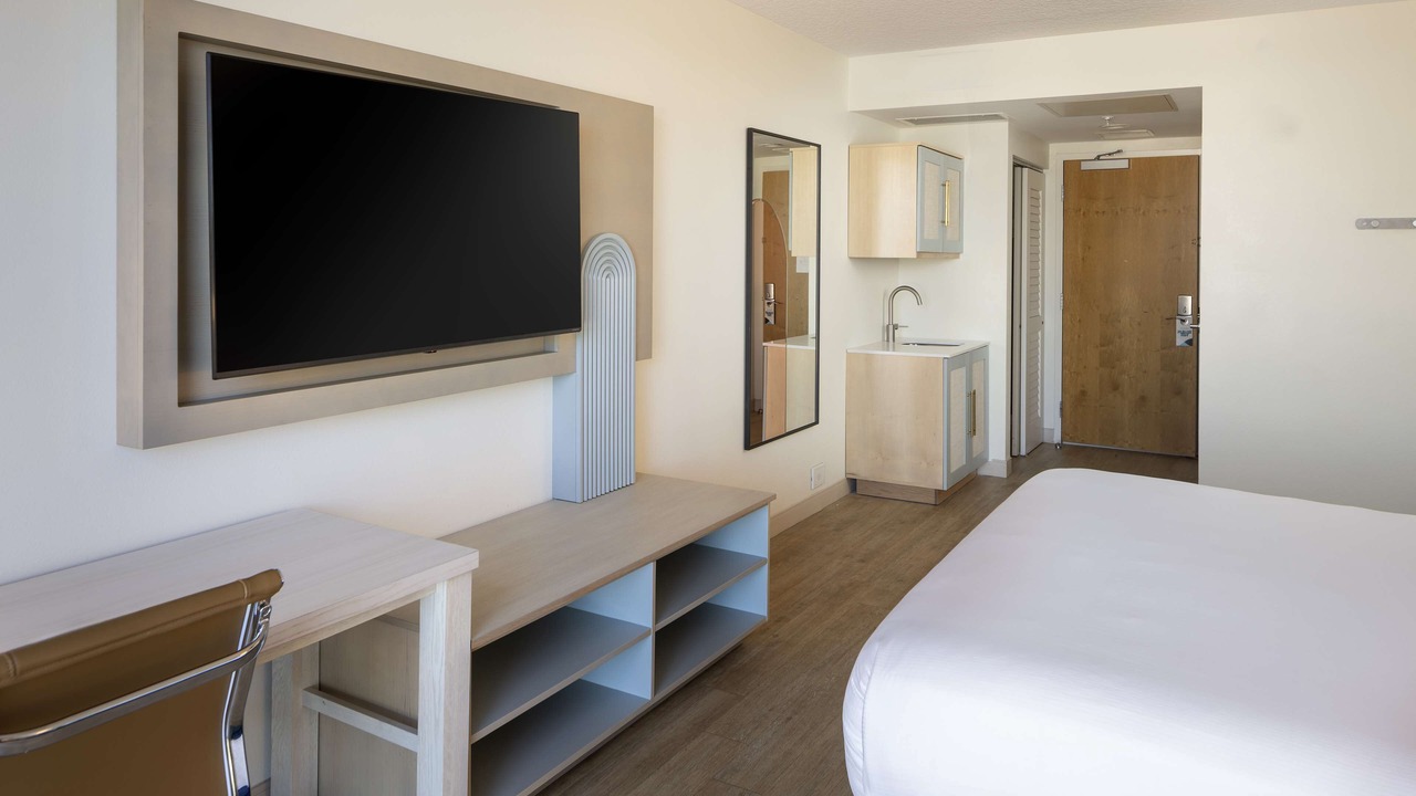 Photo of Bedroom in Dania Beach