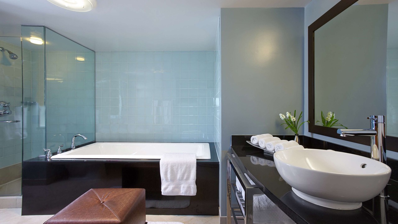 Photo of Bathroom in Central Park South