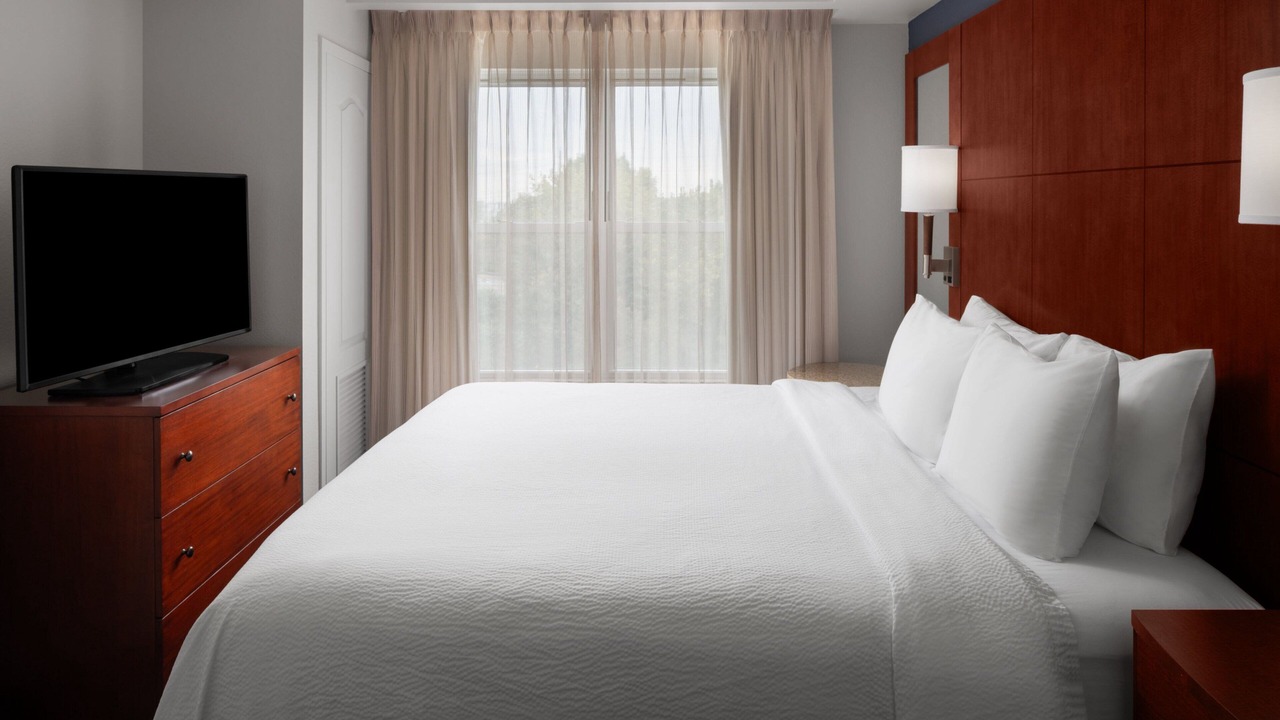 Photo of Bedroom in East Rutherford