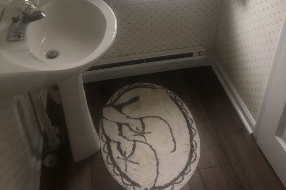 Photo of Bedroom in Onancock