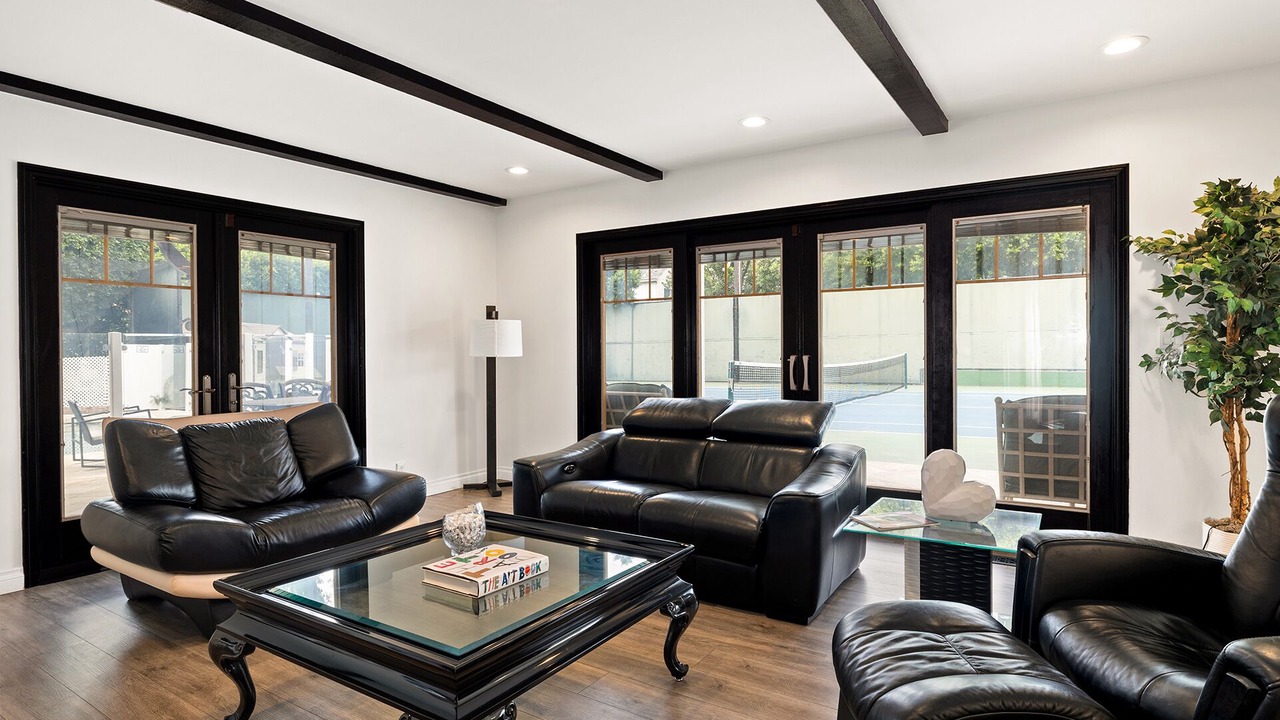 Photo of Livingroom in The Flats