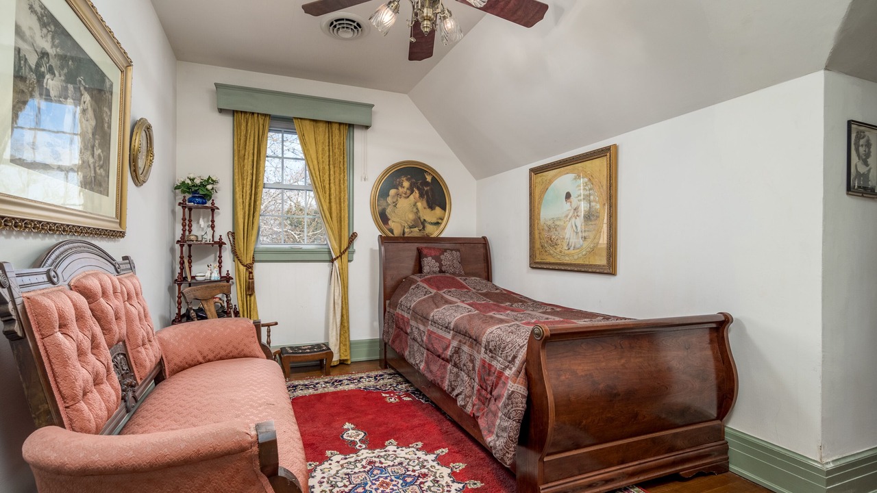 Photo of Bedroom in Milford