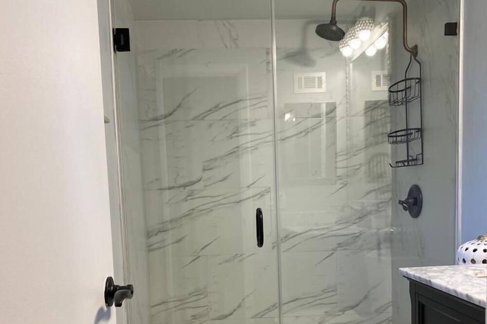 Photo of Bathroom in Pembroke Pines