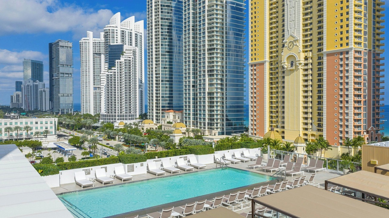 Photo of Others in Sunny Isles Beach