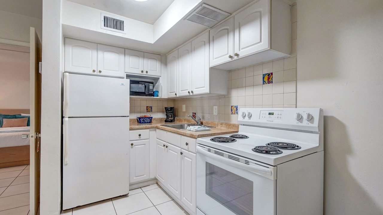 Photo of Kitchen in Lauderdale-by-the-Sea