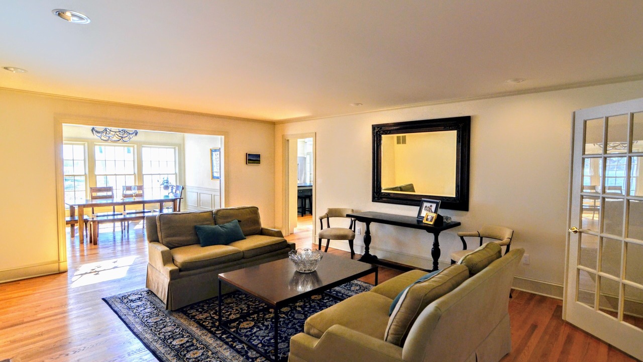 Photo of Livingroom in Easton