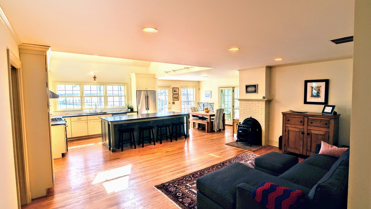 Photo of Livingroom in Easton