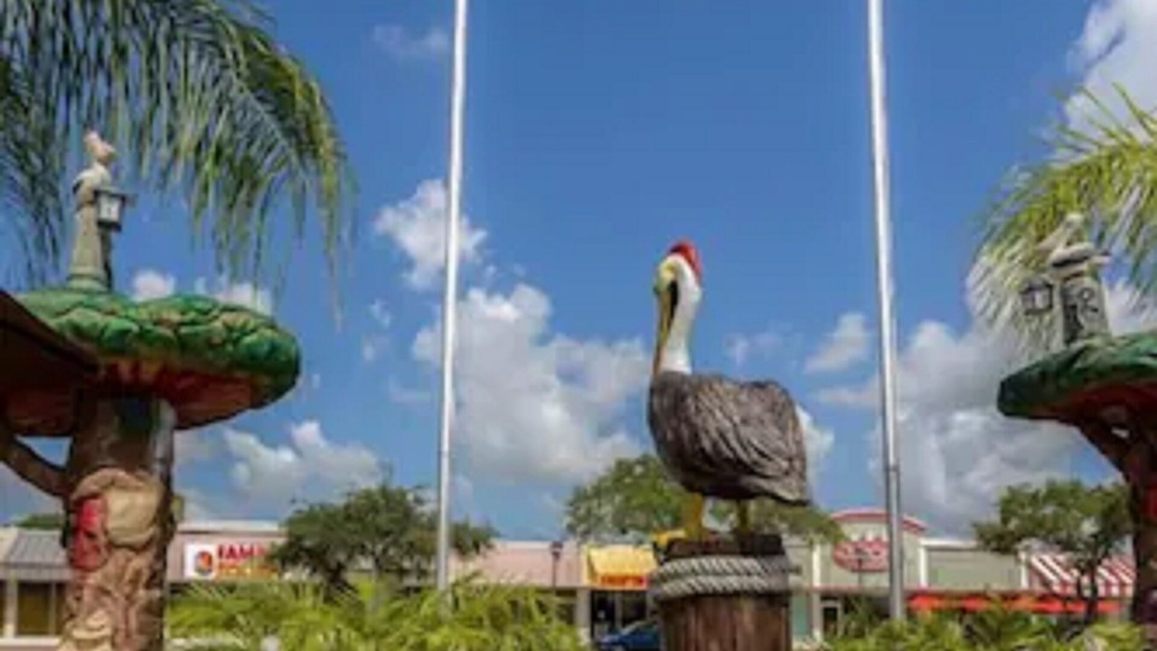 Photo of Outdoor in Hollywood Lakes