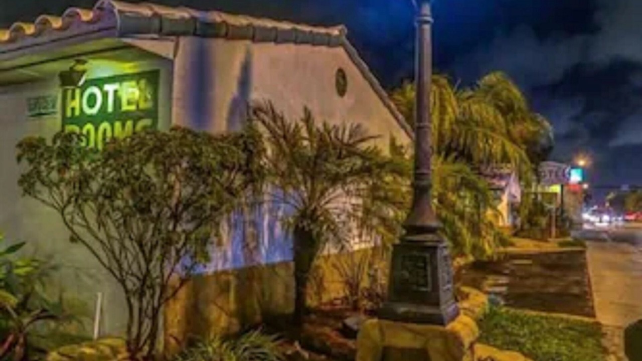 Photo of Outdoor in Hollywood Lakes
