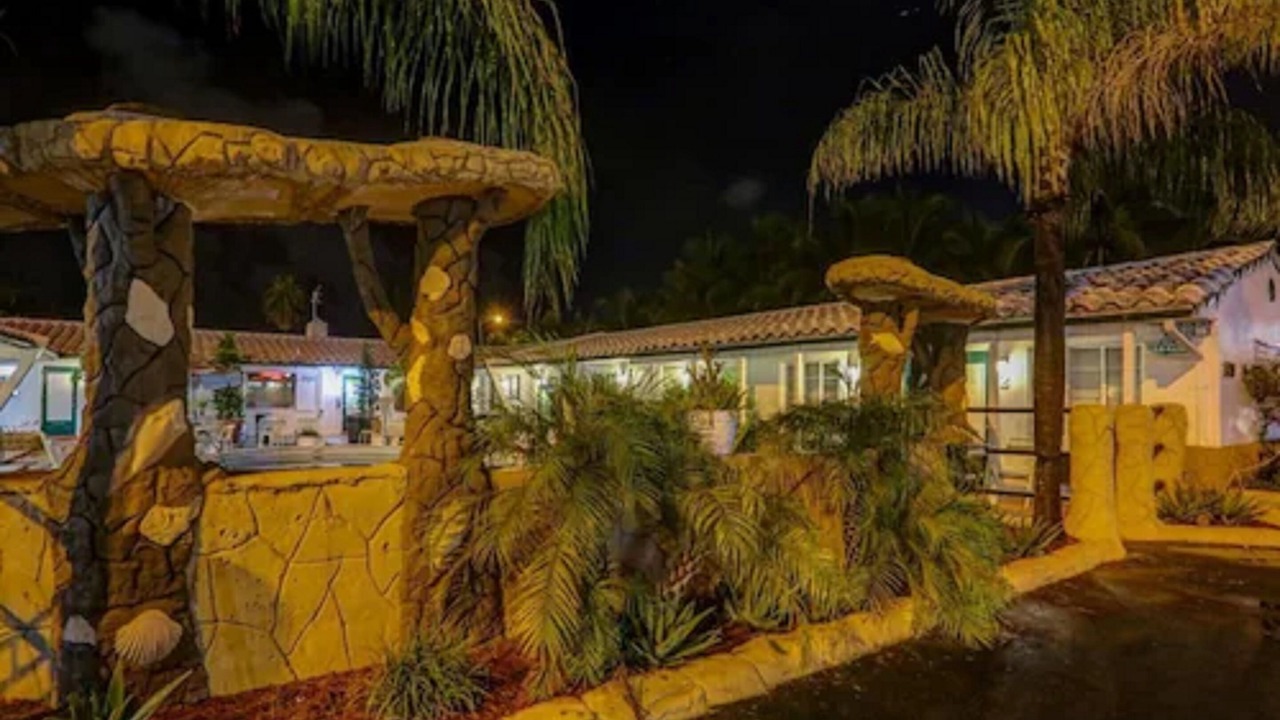 Photo of Outdoor in Hollywood Lakes