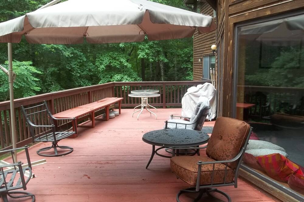 Photo of Patio Balcony in Epping Forest