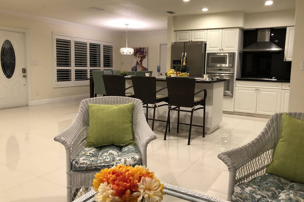 Photo of Livingroom in South Corals
