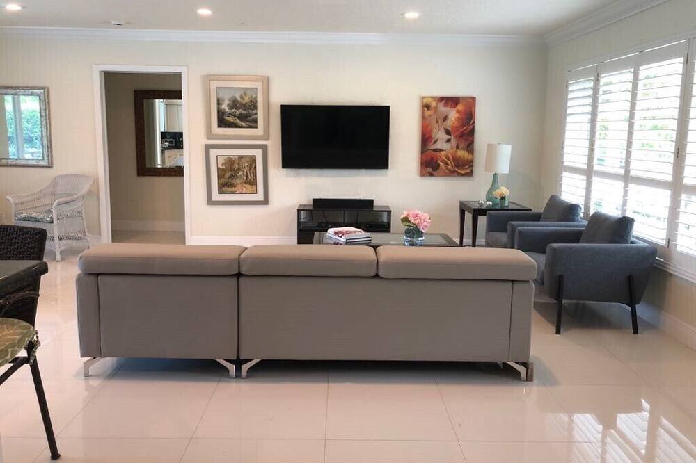 Photo of Livingroom in South Corals