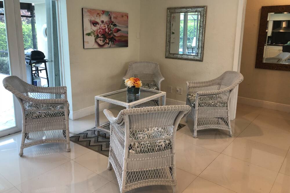 Photo of Livingroom in South Corals
