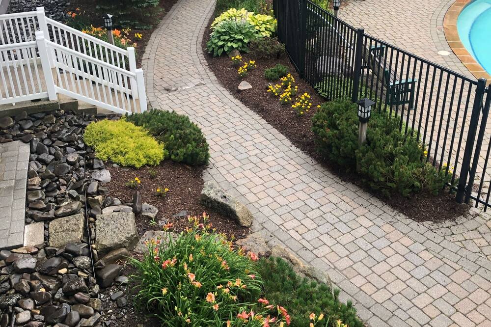 Photo of Outdoor in Edray
