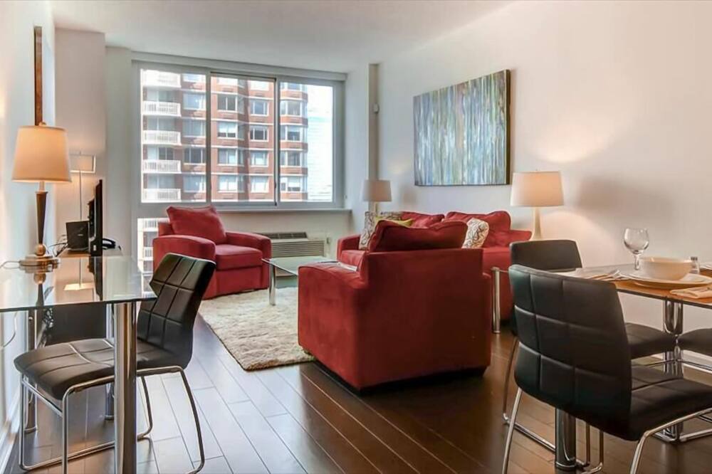 Photo of Bedroom in Hudson Exchange