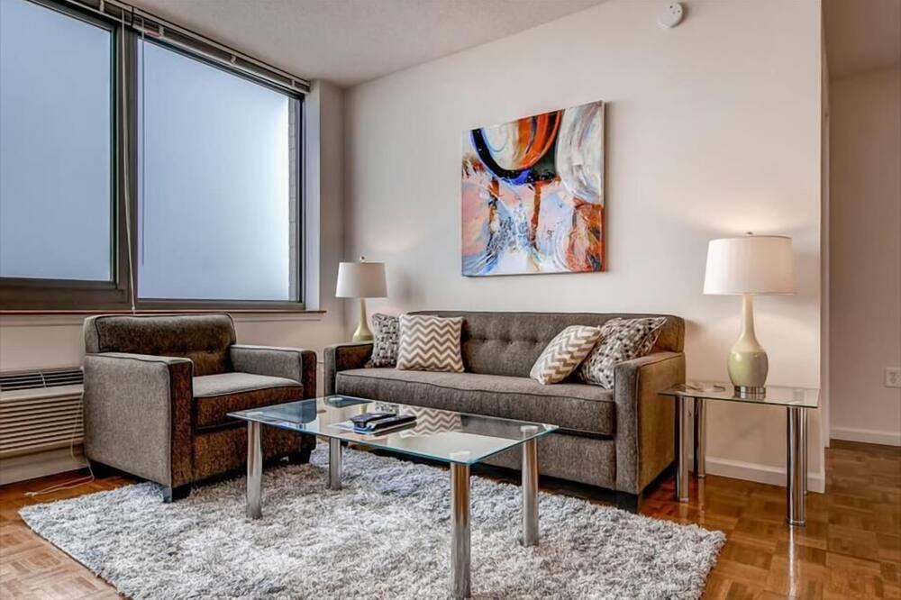 Photo of Bedroom in Hudson Exchange