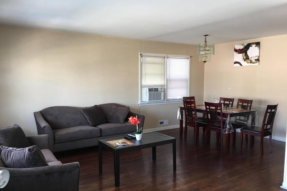 Photo of Bedroom in Greenville