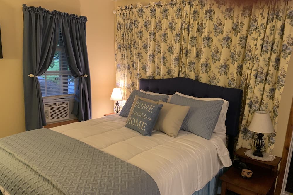 Photo of Bedroom in Taghkanic