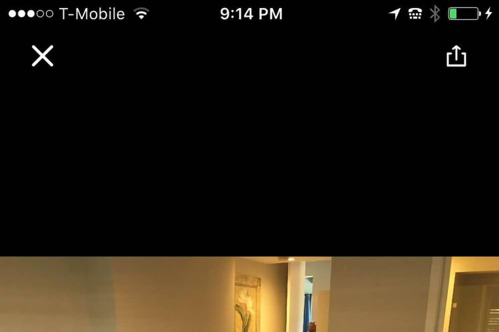 Photo of Bedroom in Miami Shores