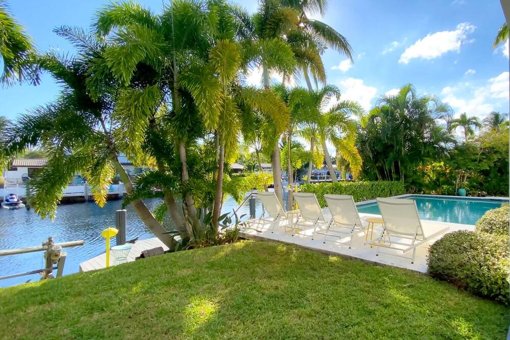 Photo of Outdoor in Lighthouse Point