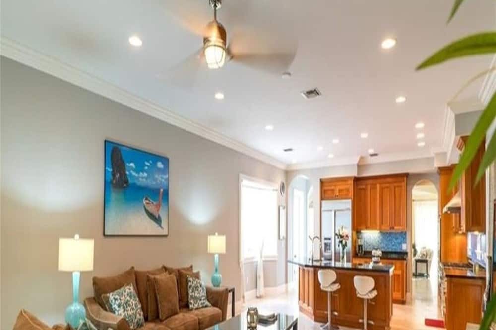 Photo of Livingroom in Victoria Park
