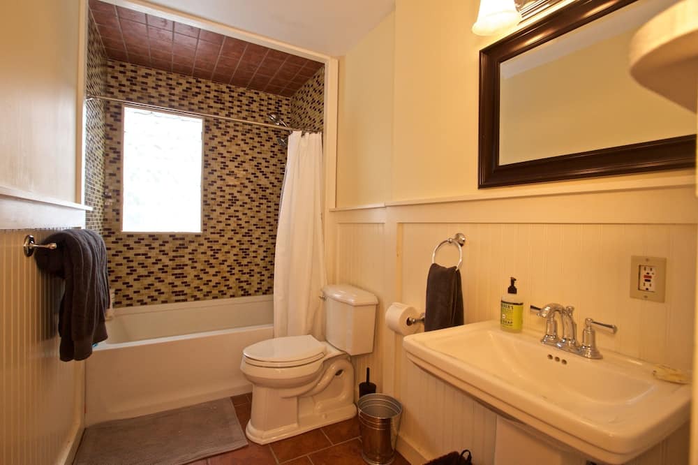 Photo of Bathroom in Chatham