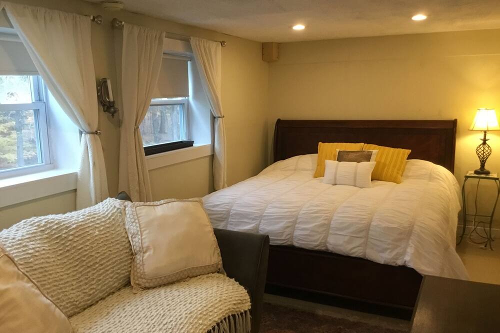 Photo of Bedroom in Cold Spring