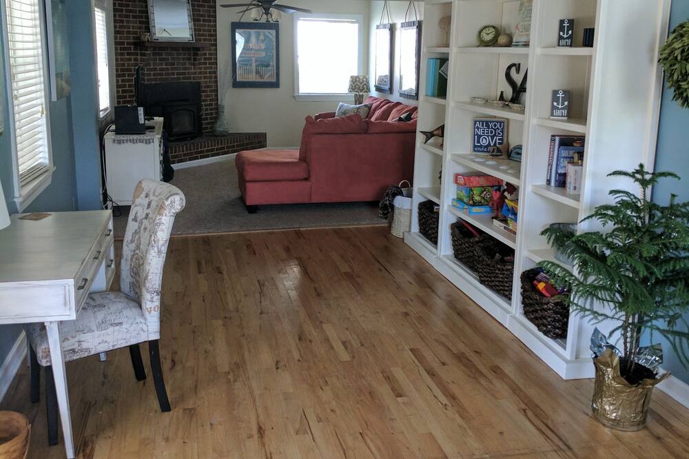 Photo of Others in Rose Haven