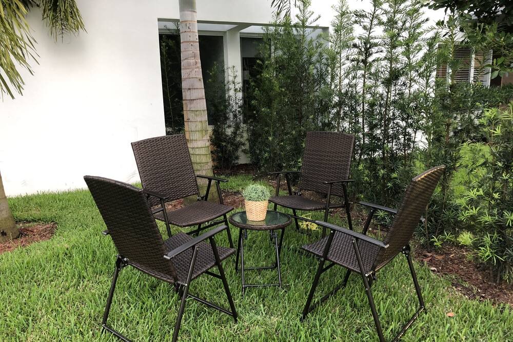 Photo of Others in Miami Shores