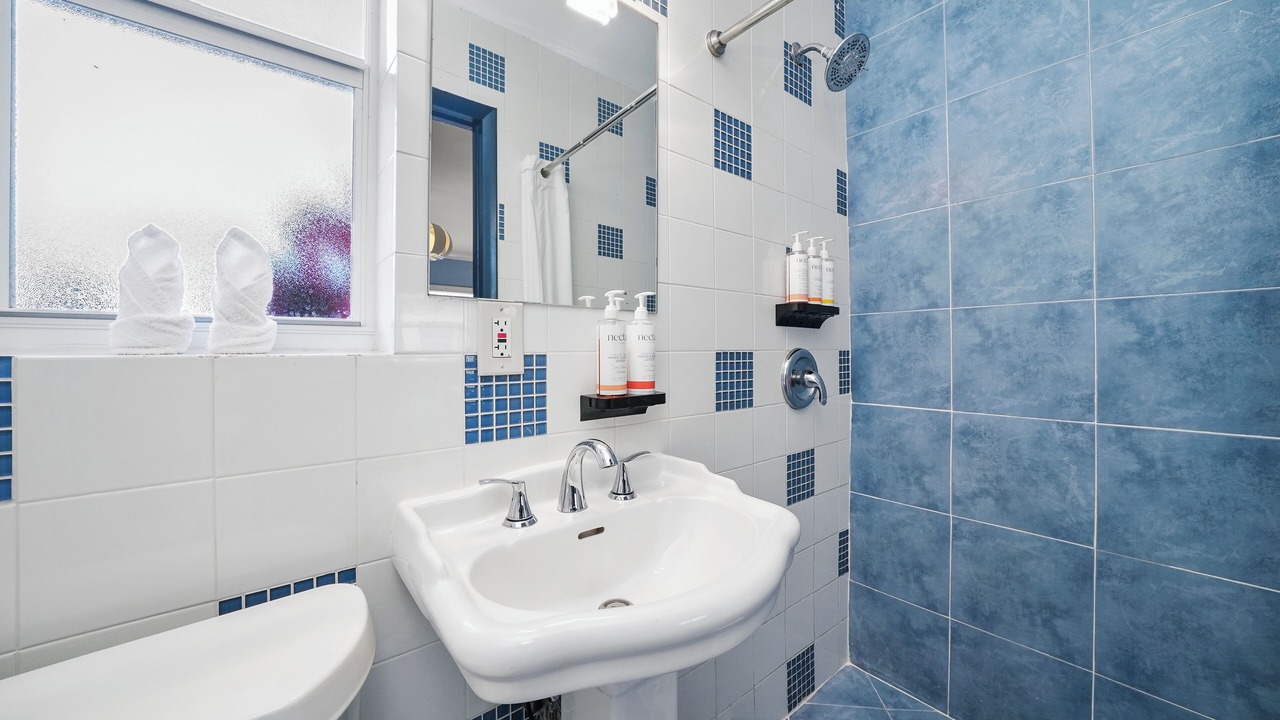 Photo of Bathroom in Hollywood