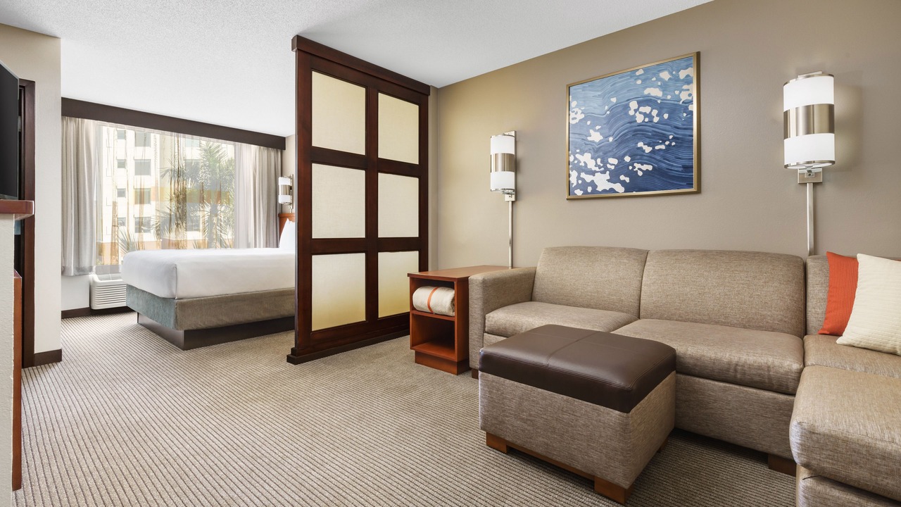 Photo of Bedroom in Dania Beach