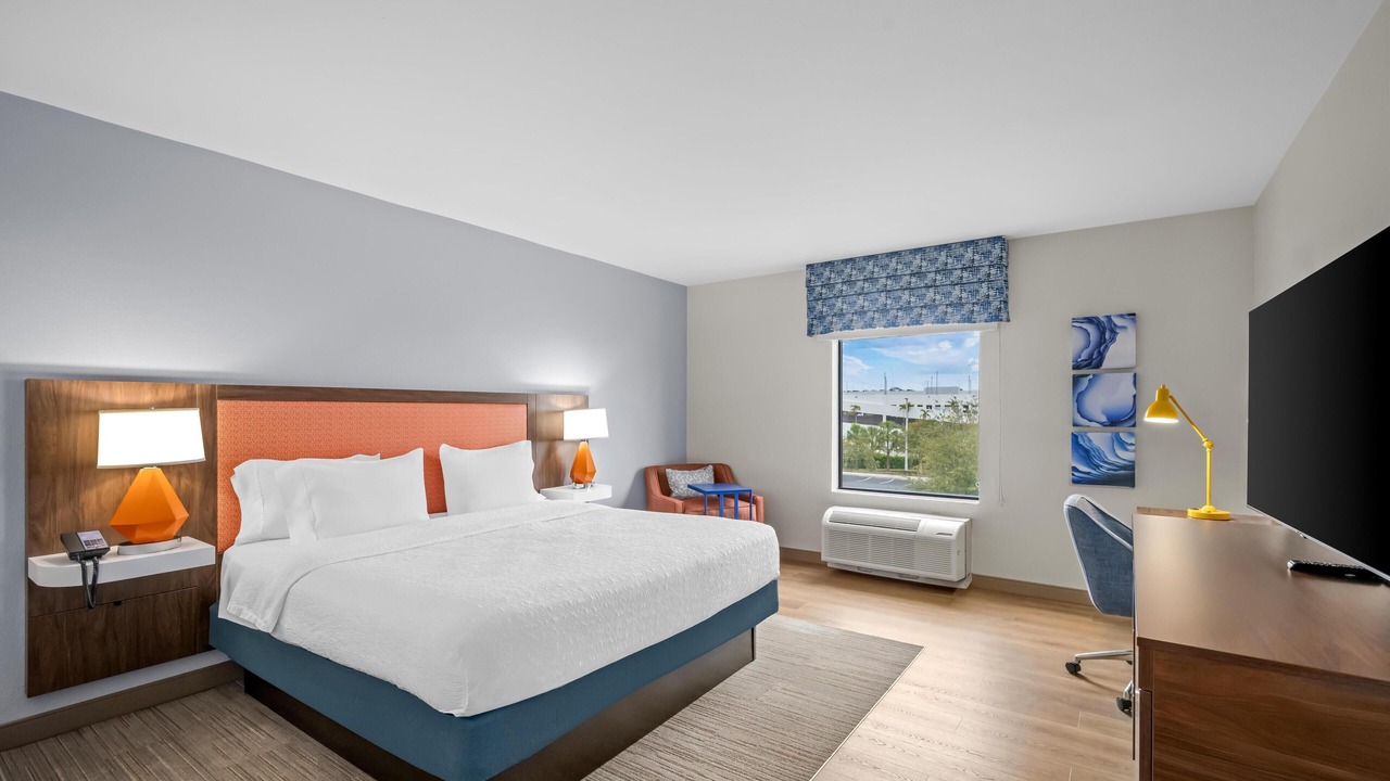 Photo of Bedroom in Tamarac