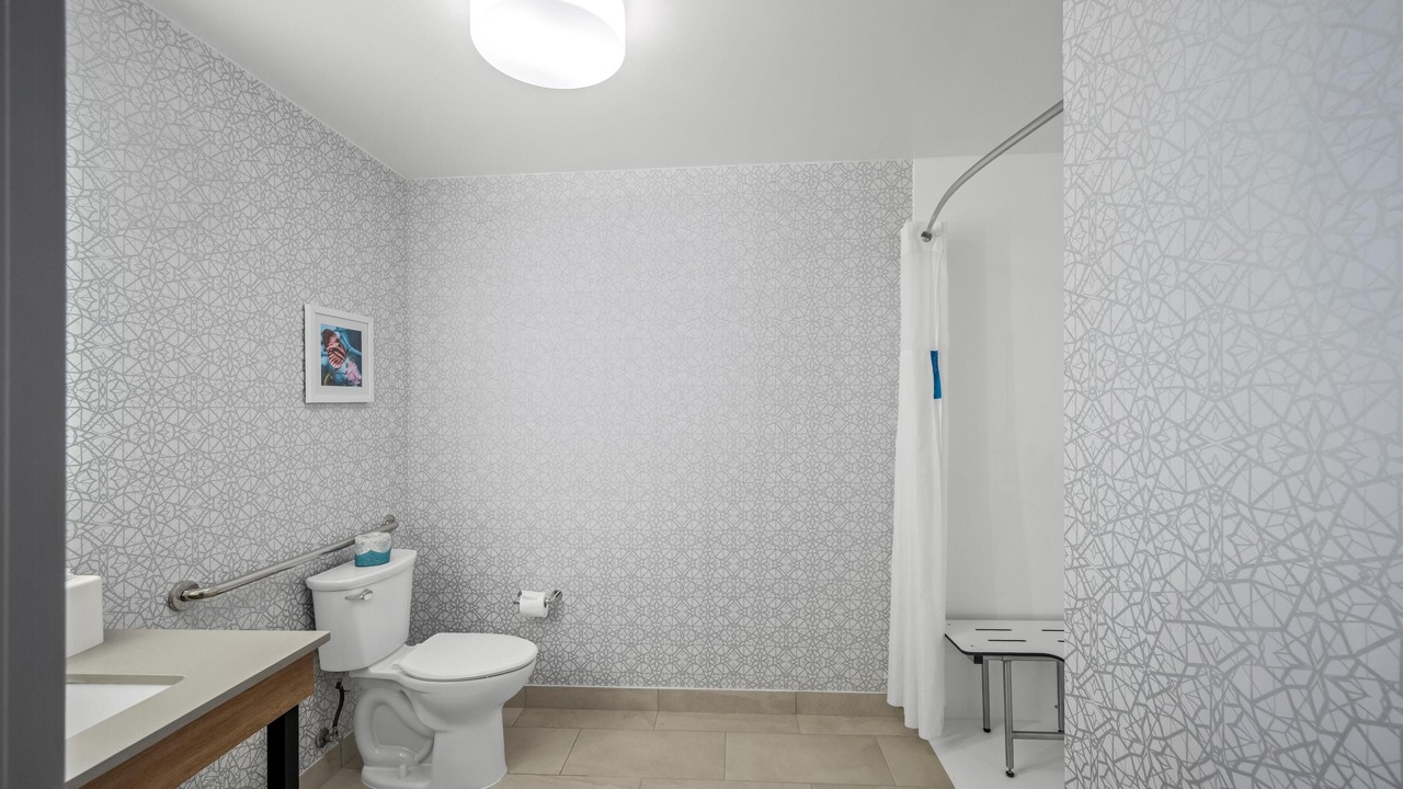 Photo of Bathroom in Tamarac